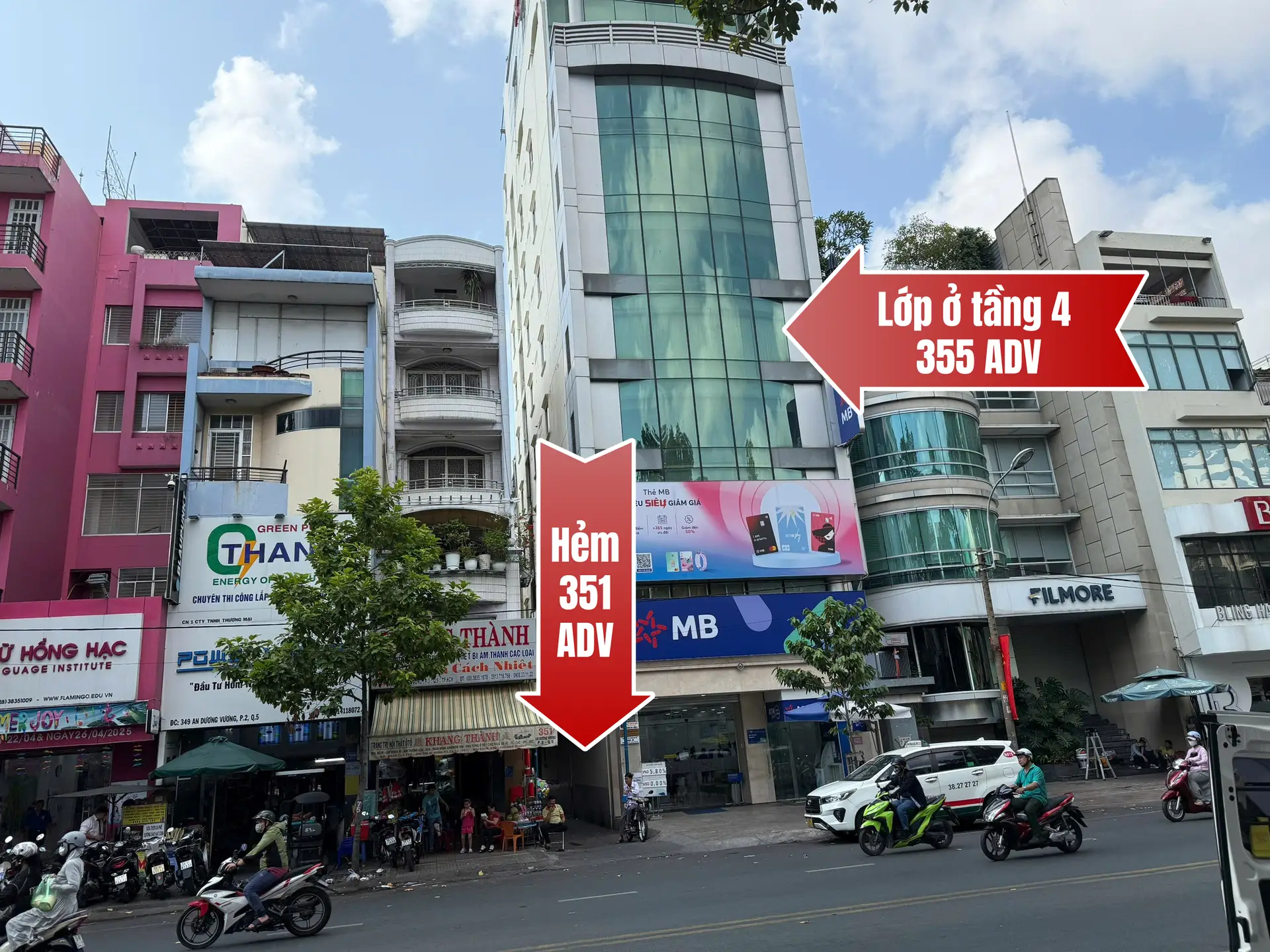 Hình ảnh tòa nhà bên ngoài Lớp Hóa Thầy Lâm Mạnh Cường